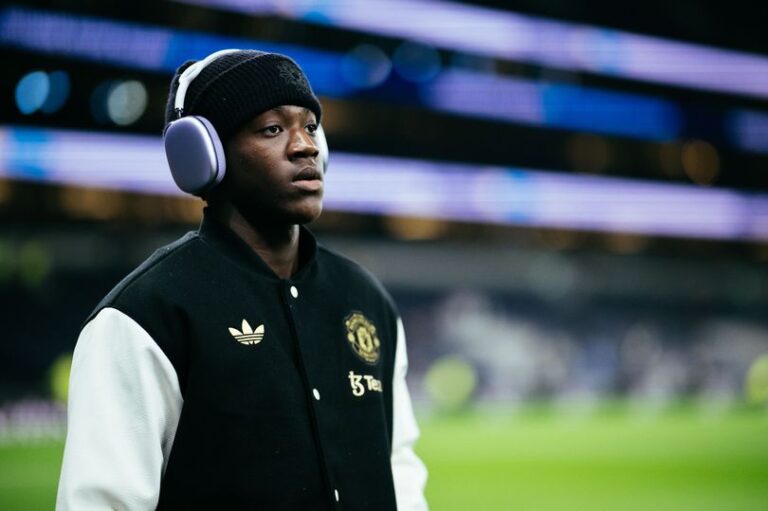 opinionKobbie Mainoo signs, Romeo Lavia problem - How mega Chelsea transfer can add to £280m plan
