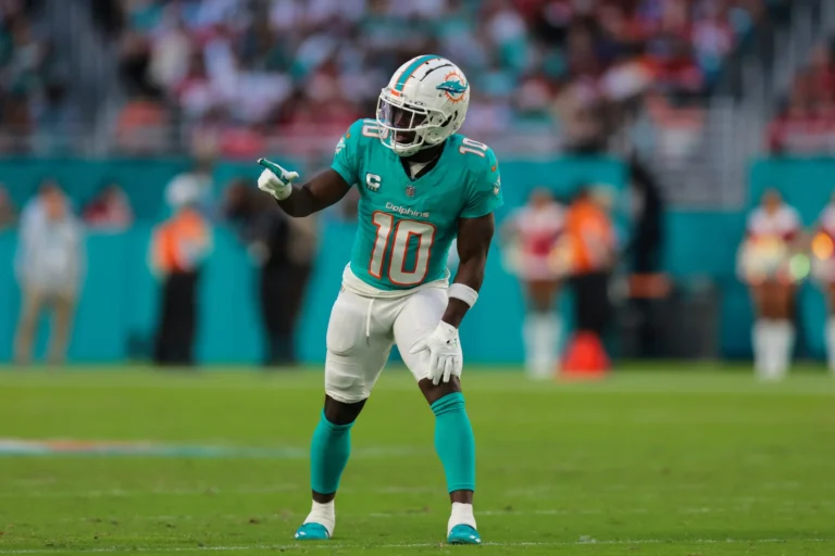 dolphins-tyreek-hill-olympic-gold-medalist-noah-lyles-officially-set-to-race