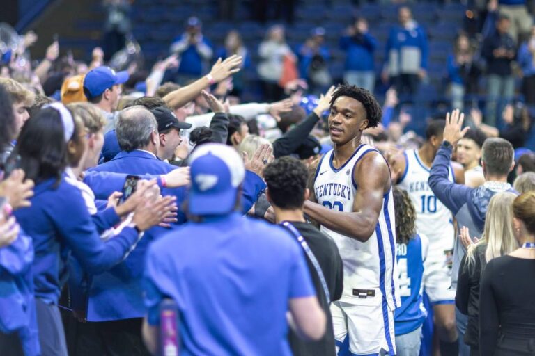 LEX_22_250211Tennessee-Kentucky_rh