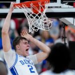 dm_250323_cooper_flagg_alleyoop1399