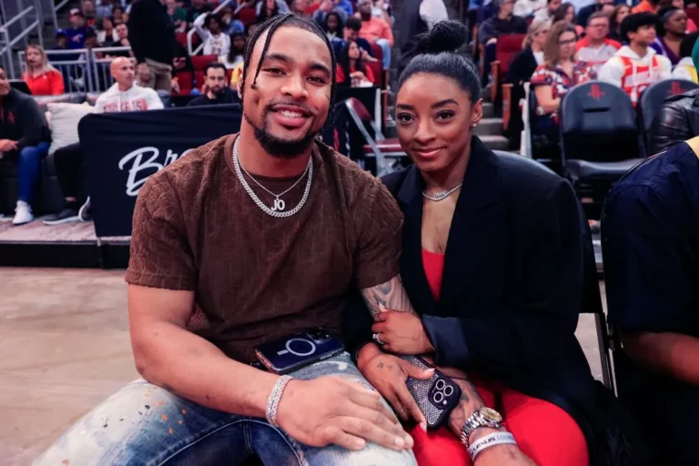 eee79aa46adc-simone-biles-jonathan-owens.jpg