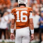report-arch-manning-wants-to-wait-until-he-is-the-guy-at-v0-r3aVMb_iF-xSzjp-2cvrxKy3cC_Nhd08LU7DI62aD4o