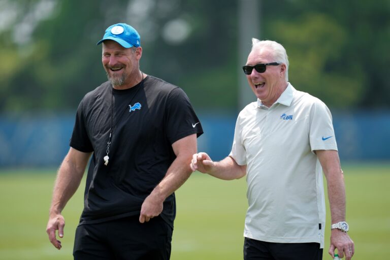 Lions_Football_67595