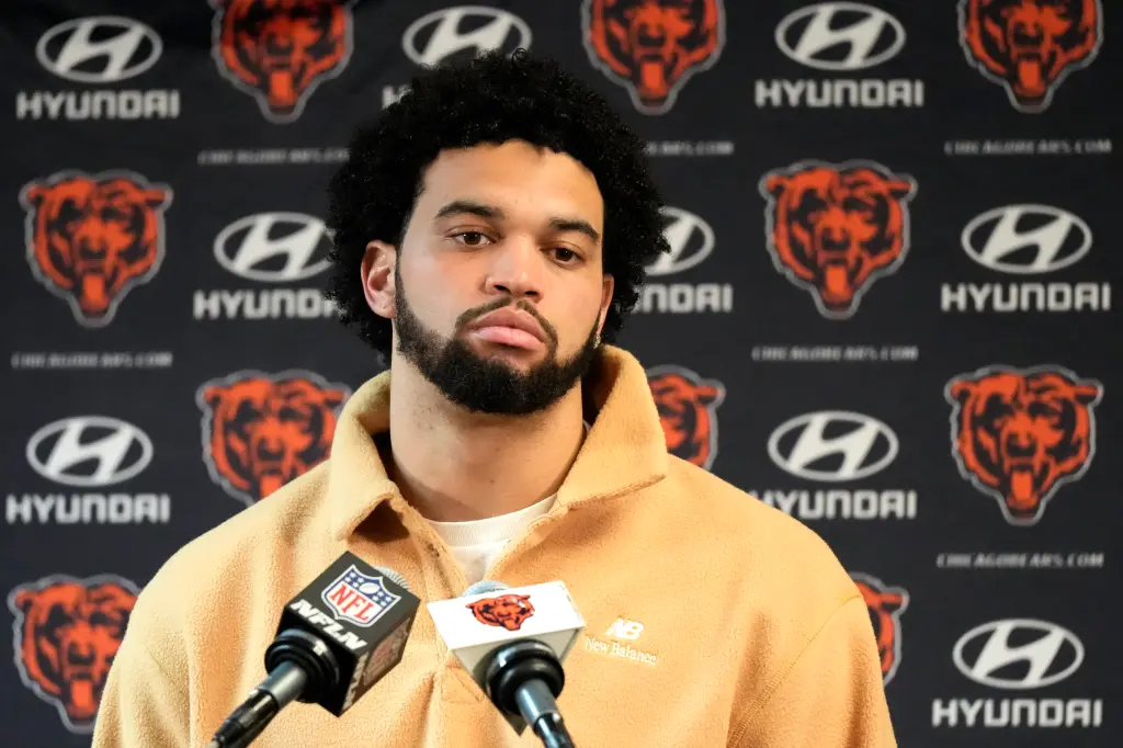 chicago-bears-caleb-williams-talks-95764869