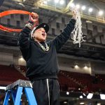 south-carolina-coach-dawn-staley