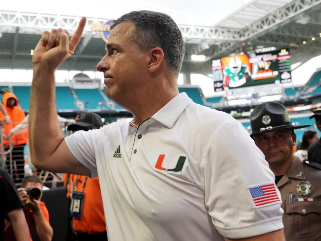 tfl-l-Duke-Miami-Football_209900844