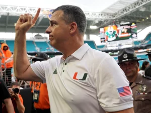tfl-l-Duke-Miami-Football_209900844