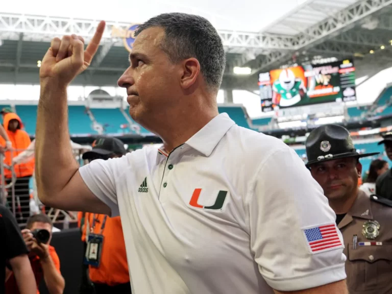 tfl-l-Duke-Miami-Football_209900844