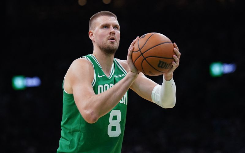 NBA: Playoffs-New York Knicks at Boston Celtics