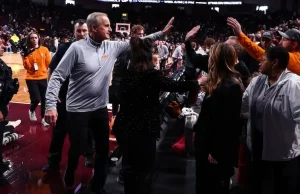 Rick-Barnes-—-Tennessee-Basketball.jpg