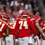 chiefs-offensive-huddle